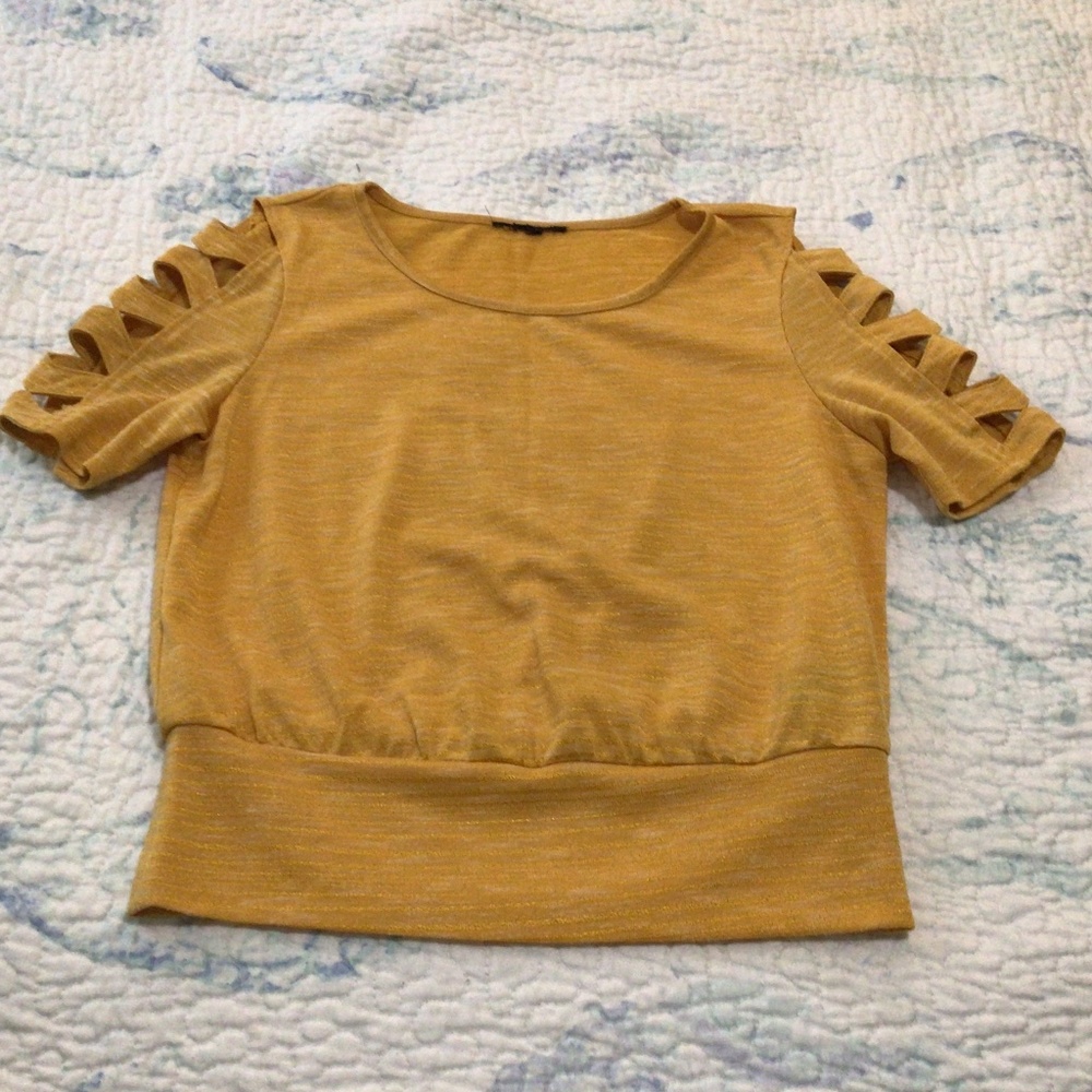 Dry Goods Women’s yellow top